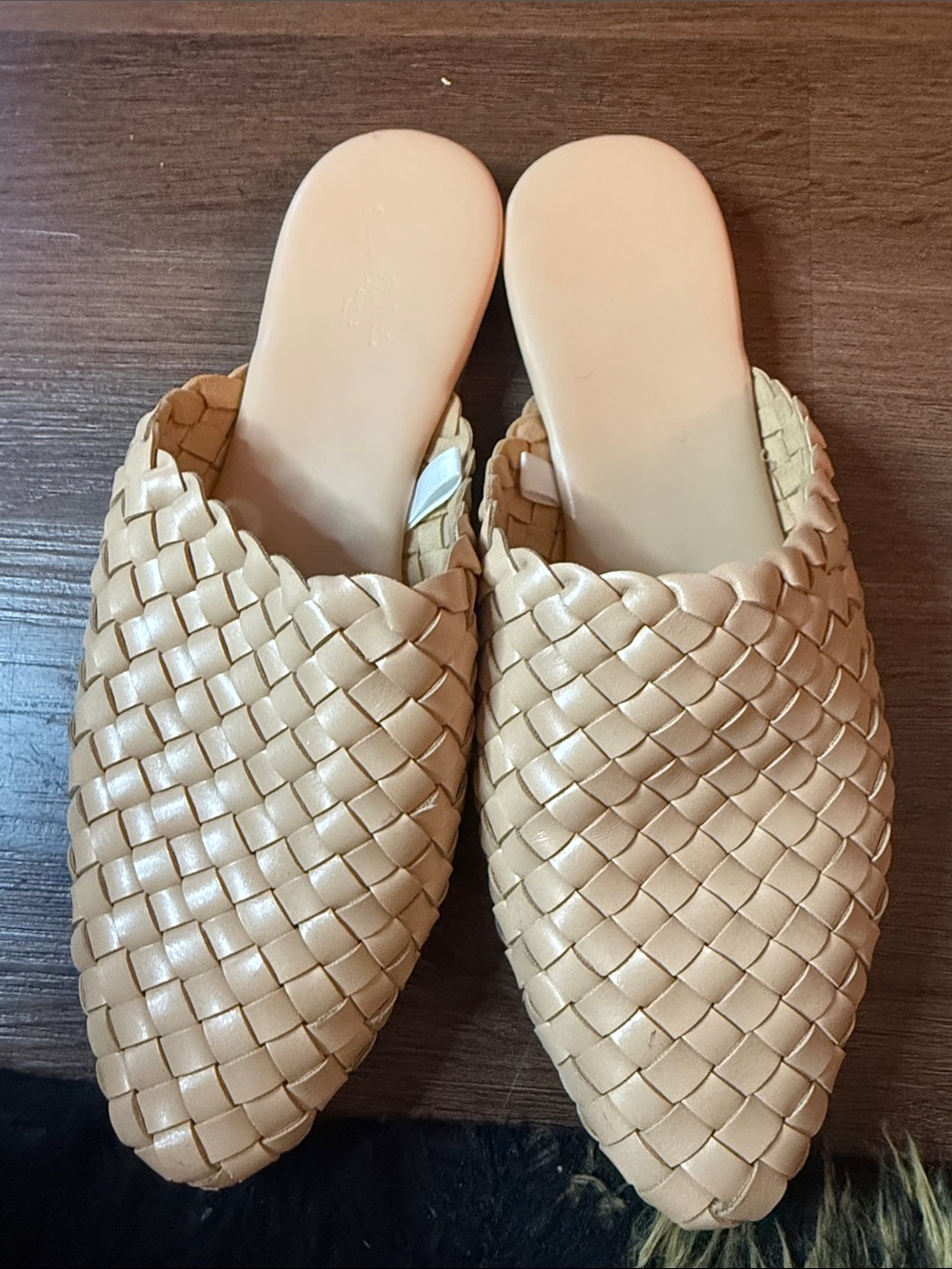 Univeral Threads Woven Slip-On Mules in Tan - Women size 7.5M